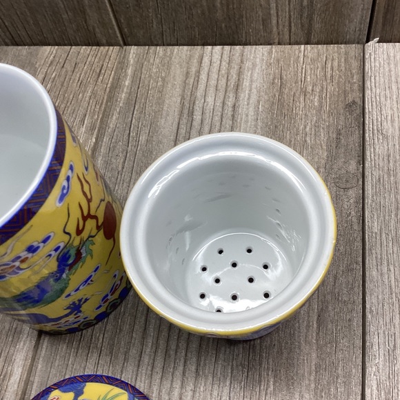 Asian Themed DRAGON Ceramic Tea Cup Diffuser 3-Piece. Cup, Lid, and Strainer - Picture 4 of 16
